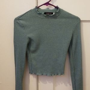 Long sleeve blue crop top